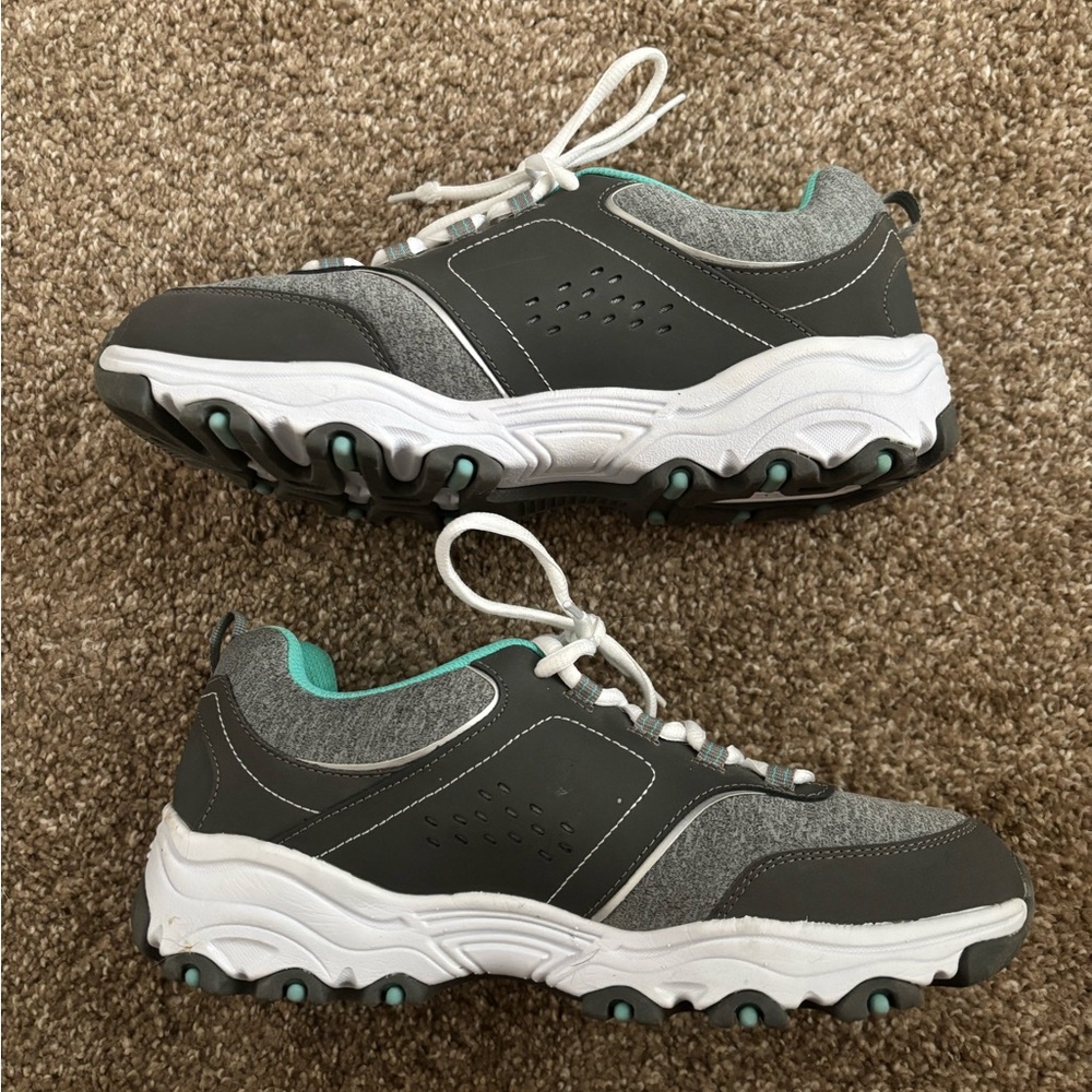 NWOT Woman’s 11W Champion Margaret Runners - Picture 2 of 8